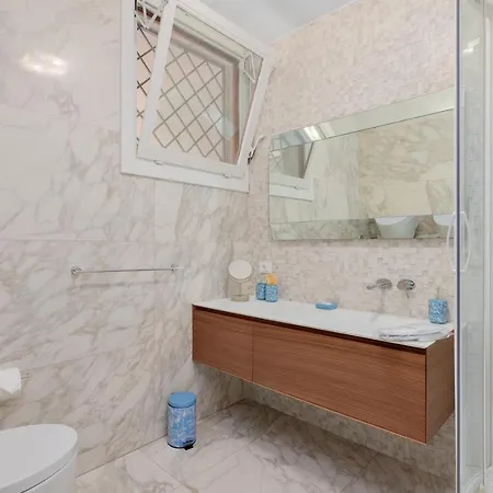 Hotell Blue Skyline *