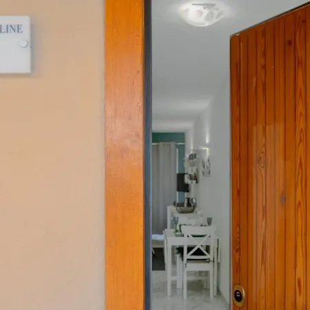 Blue Skyline Hotel *